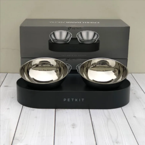 Elevated Pet Feeding Station